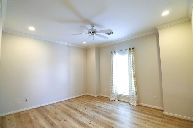 Building Photo - 3628 Timberside Cir Dr
