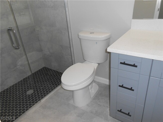 Building Photo - 935 Graystone Ave