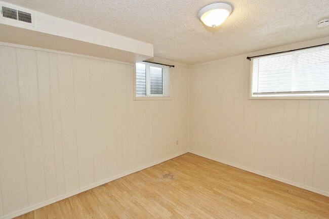 Building Photo - 7149 W Ustick Rd