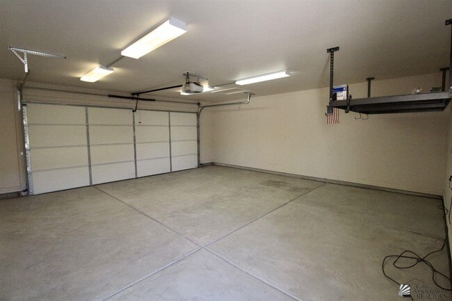 Building Photo - 8218 E paraiso Pkwy