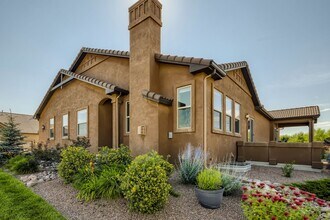 Building Photo - Flying Horse home for rent on Cake Bread!