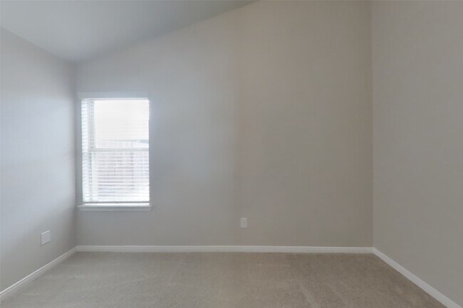 Building Photo - 9829 Gln Brk Ln
