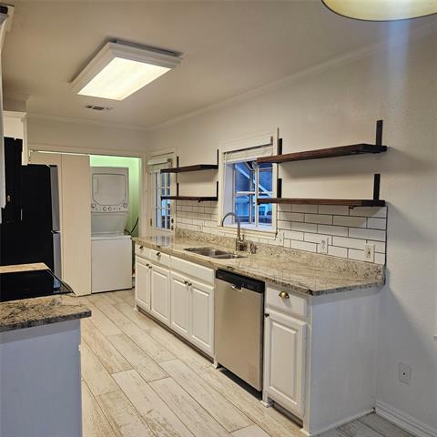 Building Photo - 307 N Bradley St