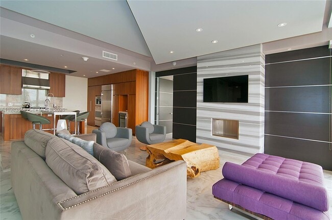 Building Photo - 9705 Collins Ave