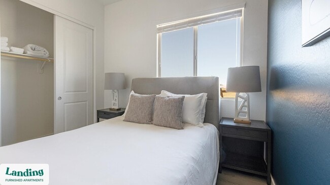 Building Photo - 375 E Linda Vista Blvd