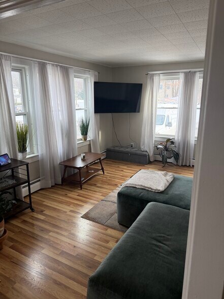 Building Photo - 1 Fowell Ave