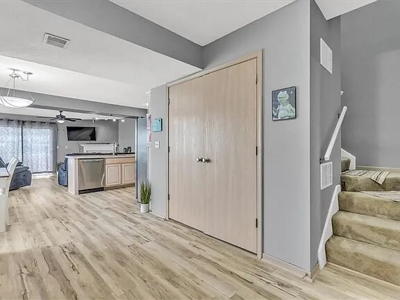 Building Photo - 4540 NE 83rd Terrace
