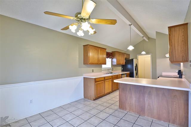 Building Photo - 2965 Red Oak Cir