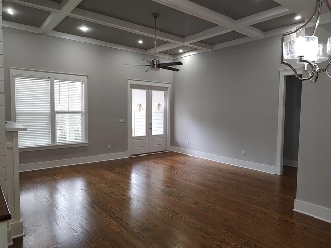 Building Photo - 3549 Esplanade Way