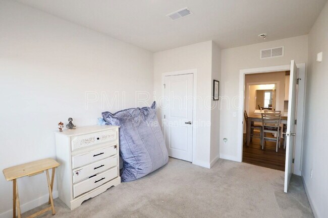 Building Photo - 3800 Maze Runner Dr