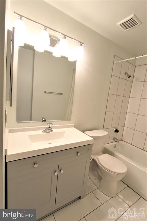 Building Photo - 1219 Ravens Crest Dr