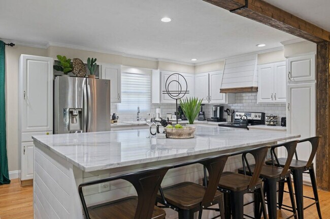 Building Photo - 75 State Rd 1441