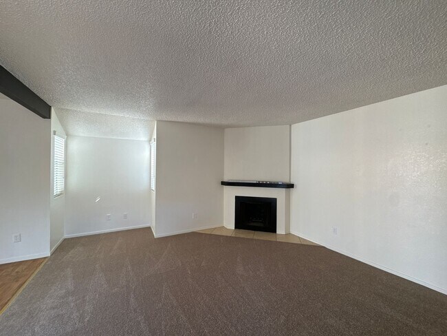 Building Photo - 4508 Maybrook Ave