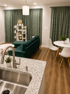 Building Photo - Room in Townhome on Pleasant Grove Rd