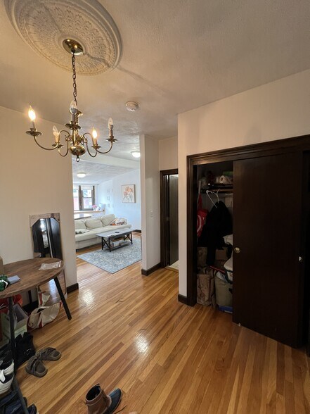 Building Photo - 518 Massachusetts Ave