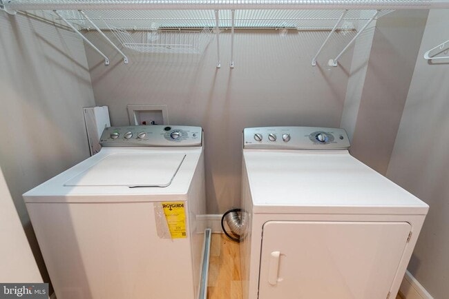 Building Photo - 3206 Elliott St