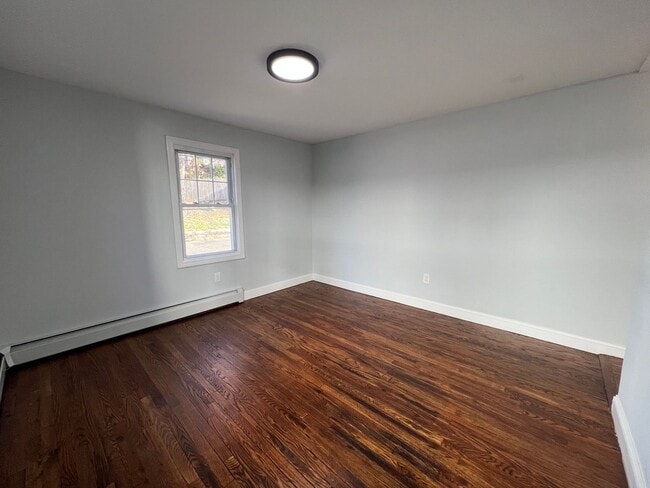 Building Photo - 253 Sheffield Ave