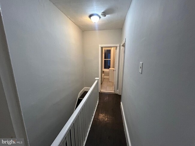 Building Photo - 4545 N Hicks St