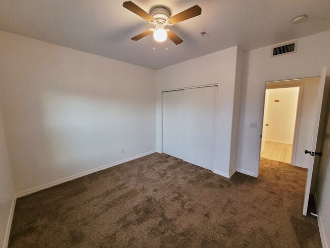 Building Photo - Kingman Resort Homes