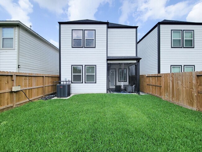 Building Photo - This 4-bedroom, 3-bathroom, two-story residence comes with a generous two-car attached garage. Re...