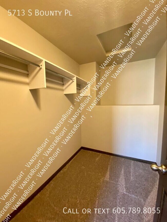 Building Photo - 5713 S Bounty Pl