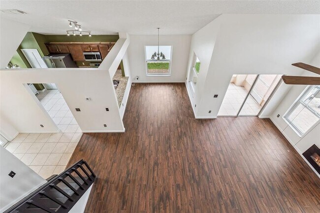 Building Photo - 7236 Somersworth Dr