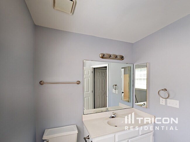 Building Photo - 2906 Laurel Wood Dr