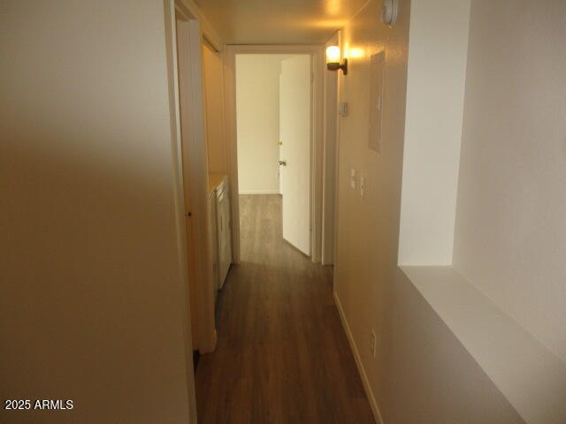 Building Photo - 906 N Revere