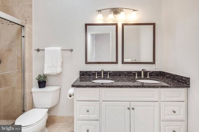 Building Photo - 1612 5th St NW