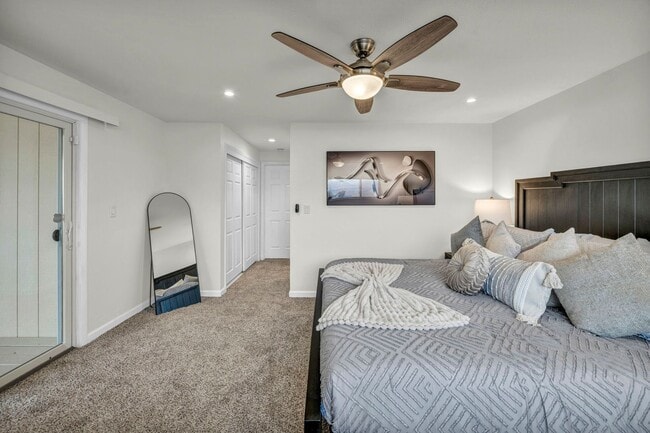 Building Photo - FULLY FURNISHED MOUNTAIN VIEW RETREAT with HOT TUB, RV PARKING & NO HOA