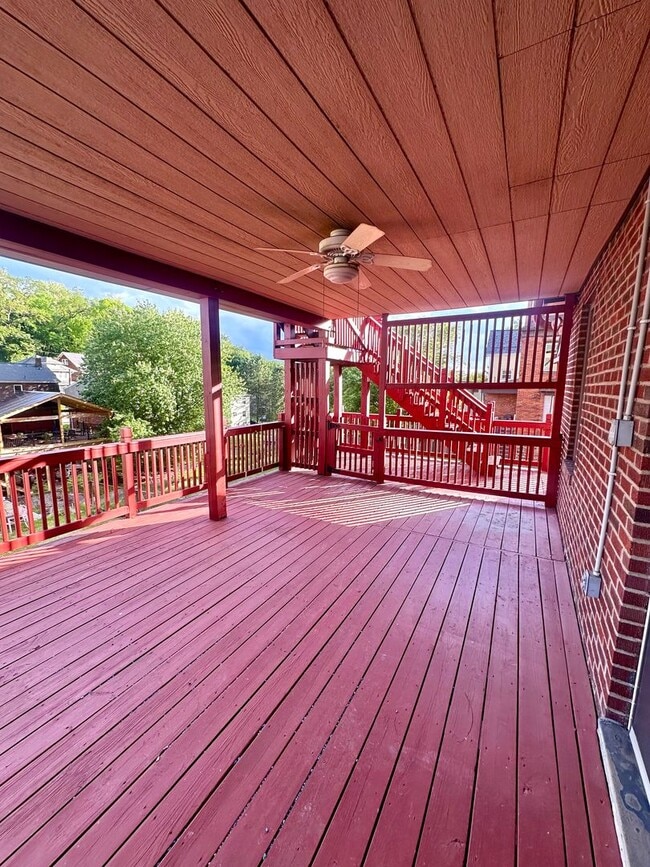 Building Photo - Updated 1 Bed/1 Bath Apartment in Greenfield - Private Deck, Central Heat & AC - Water/Sewage Inc...