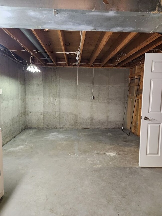 Building Photo - Long Realty & Property Management - Great ...