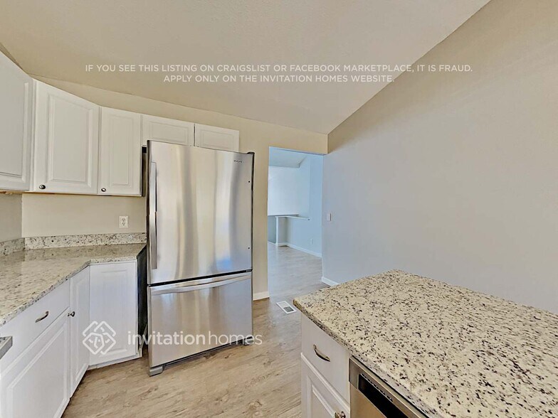 Building Photo - 18621 E Columbia Pl