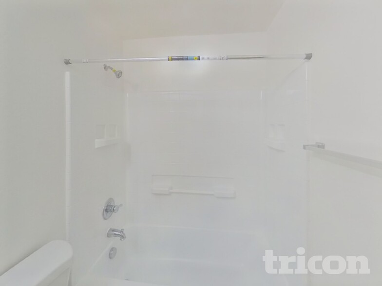 Building Photo - 40399 W Thornberry Ln