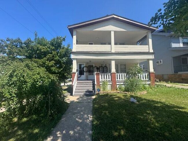 Building Photo - 4347 W 49th St