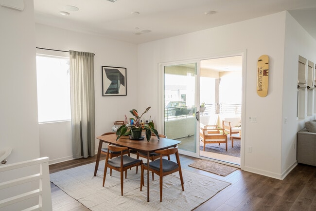 Building Photo - 26939 Goldfinch Ln