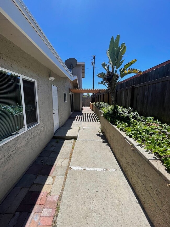 Building Photo - Spacious 4BR Cul-de-Sac Home with Large Backyard & Attached Garage