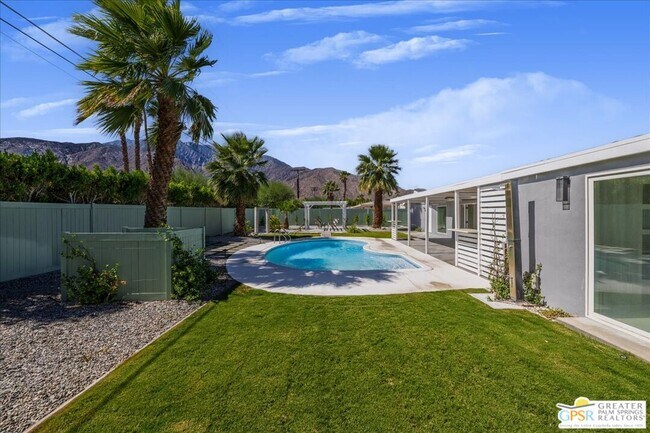 Building Photo - 505 E Molino Rd