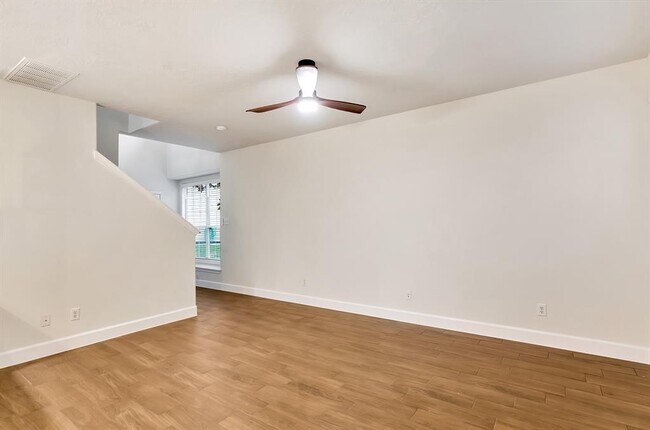 Building Photo - 131 Gallery Cove Ct