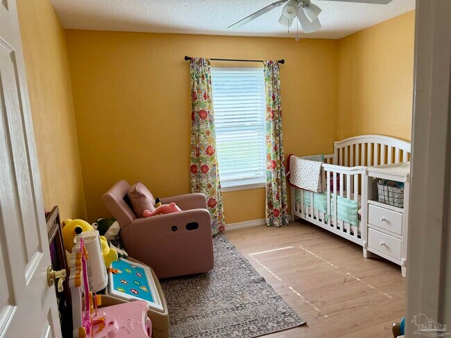 Building Photo - 4693 Ridge Pointe Dr