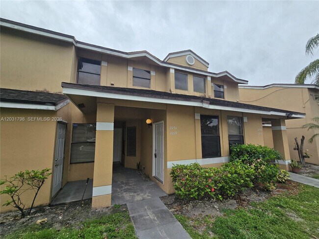 Building Photo - 2231 SW 80th Terrace