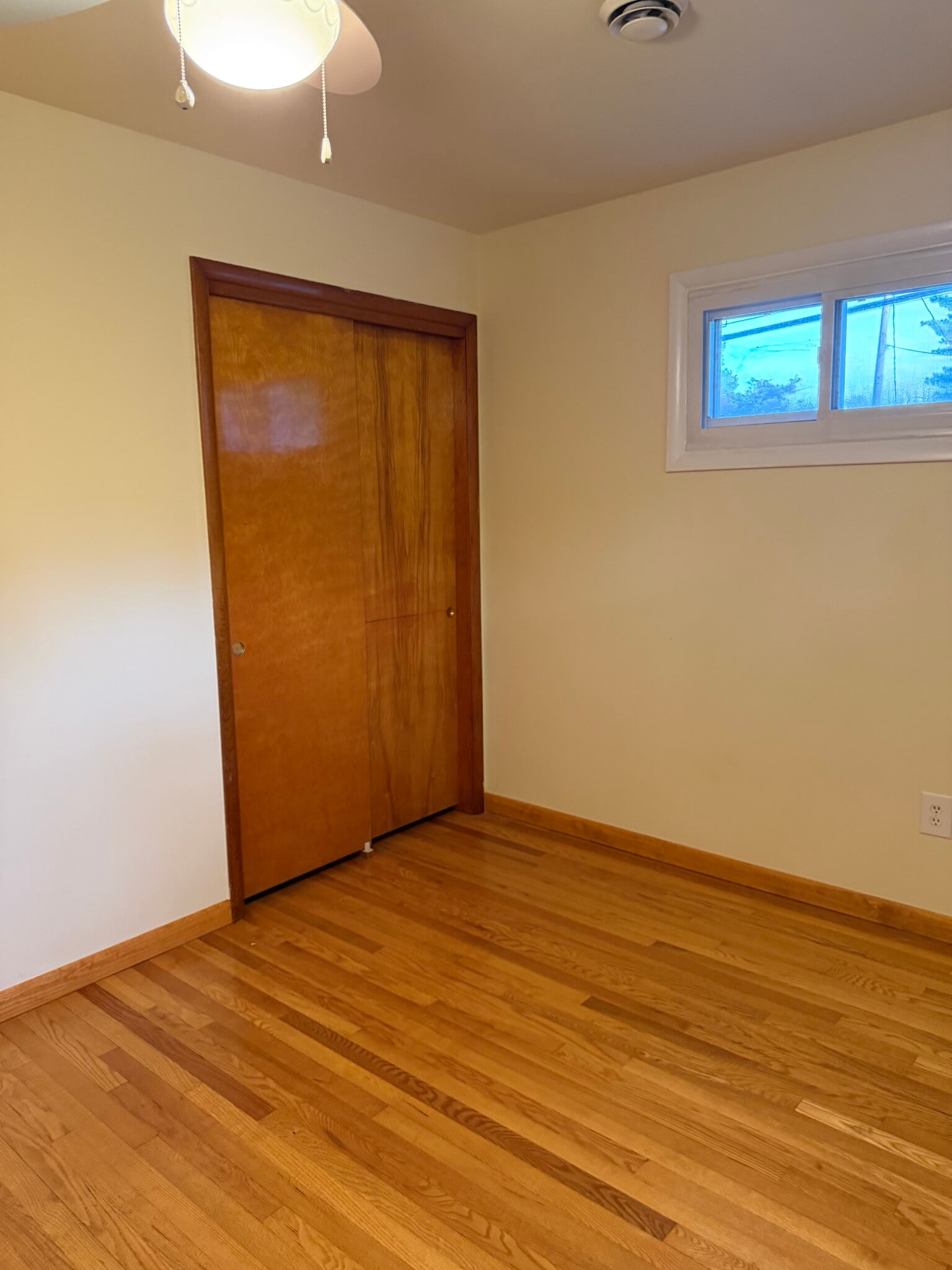 Building Photo - 625 E Queen St