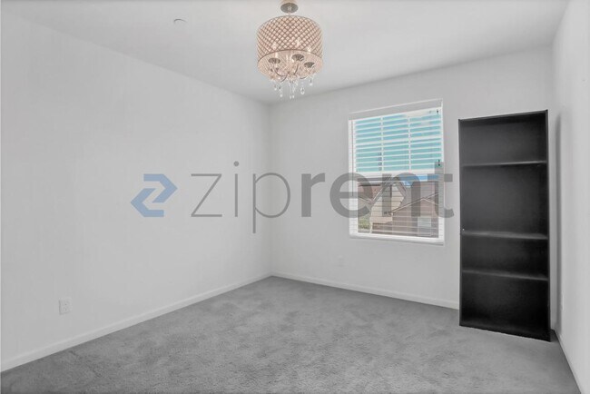 Building Photo - Unit 6130