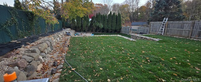 Building Photo - 338 Main St