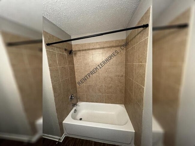 Building Photo - 6617 Whippoorwill Ln