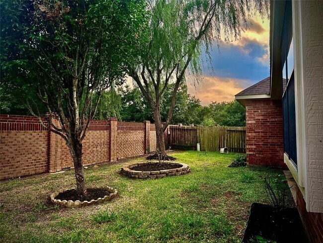 Building Photo - 6718 Glenkirk Pl