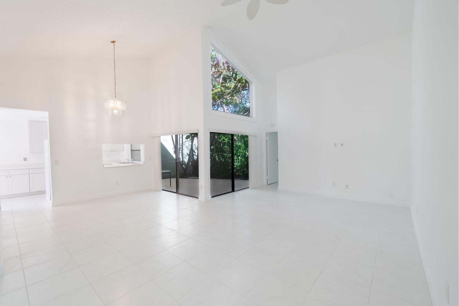 Building Photo - 6090 Aloma Ln