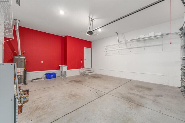 Building Photo - 6366 SW 77th Ave