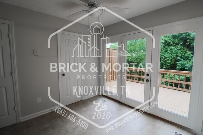Building Photo - 4045 Heather Ct NW