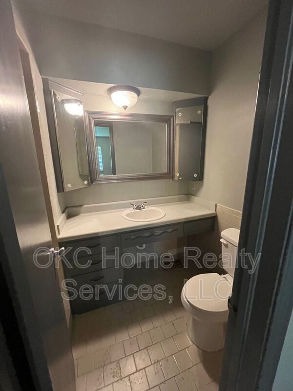 Building Photo - 3604 Willow Springs Dr